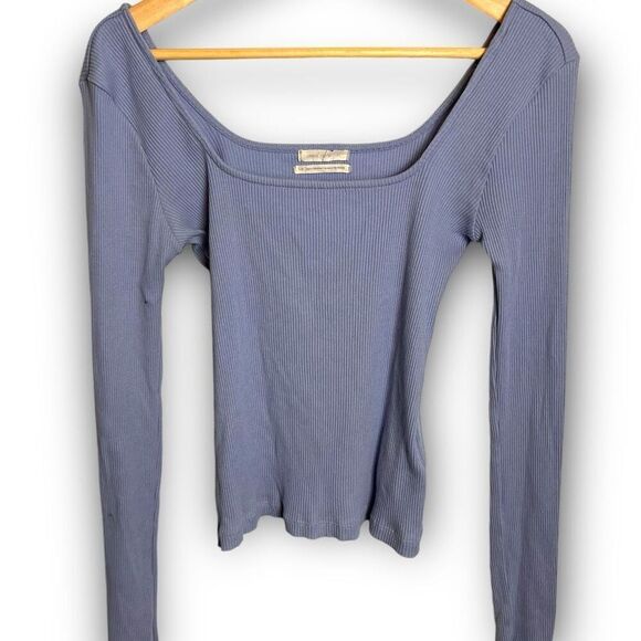 UO Urban Outfitters Square Neck Ribbed Ling Sleeve Crop Top L - Picture 2 of 9